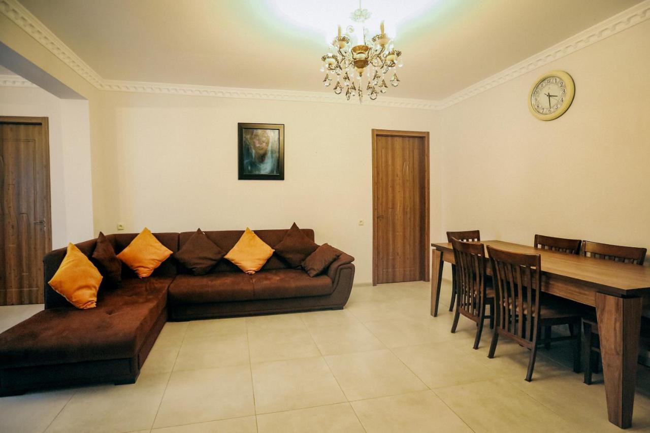Bebo Babu Guest House 库塔伊西 外观 照片