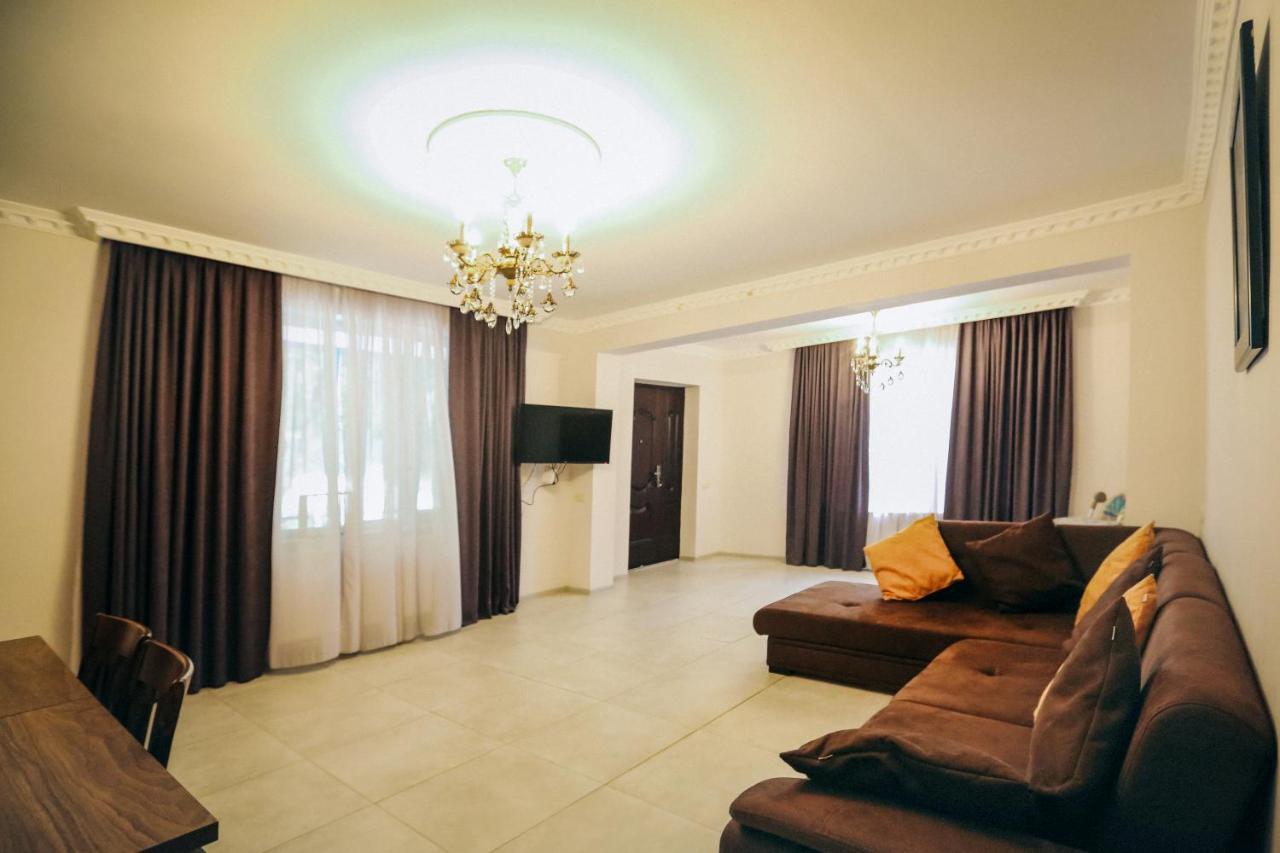 Bebo Babu Guest House 库塔伊西 外观 照片