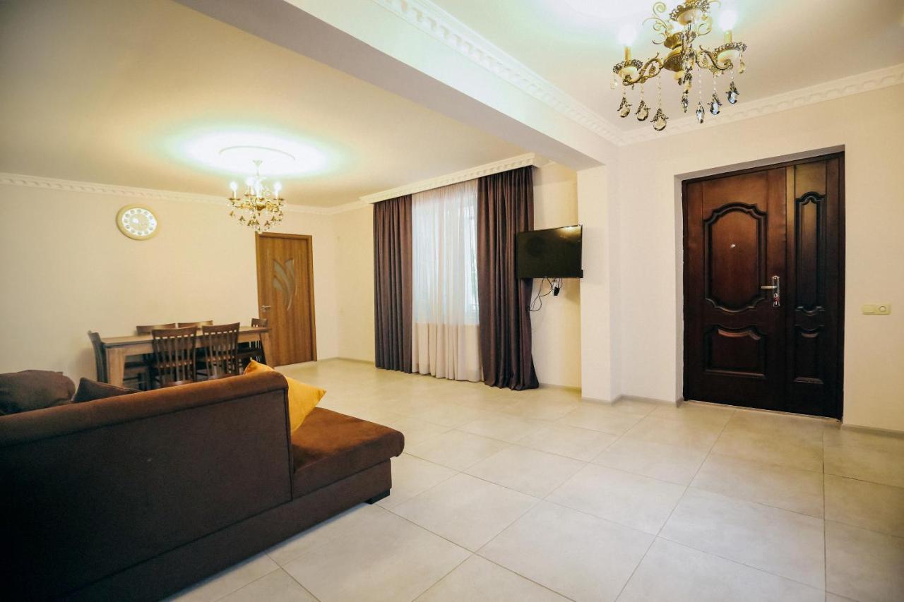 Bebo Babu Guest House 库塔伊西 外观 照片